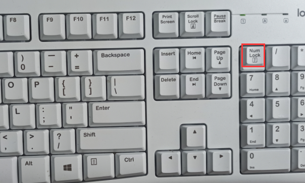 电脑无法启动键盘不亮（电脑键盘没有反应怎么解决）(1)