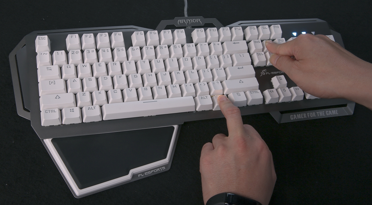 键盘怎么调灯光特效（普通机械键盘灯光颜色怎么切换）(6)