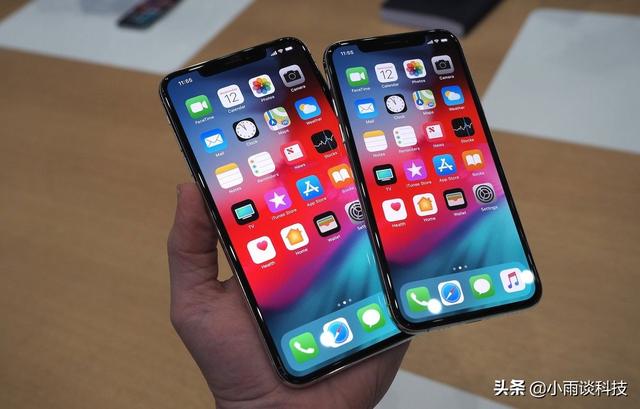 iPhone xs是什么屏幕（苹果xs屏幕详细参数）(1)