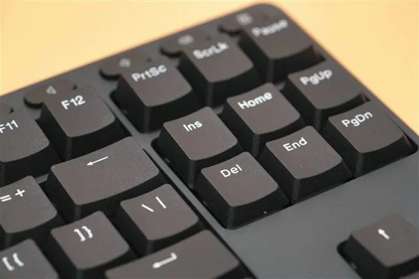 电脑键盘无法打字怎么解决（电脑键盘突然不能打字怎么办）(2)