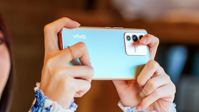 VIVO手机哪款最好（vivo热度最高的3款手机）(1)