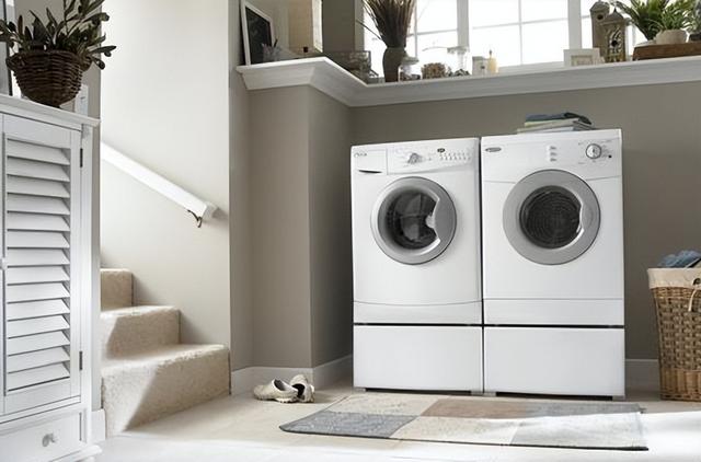 洗衣机脱水声音很大什么原因（洗衣机脱水时声音很大解决方法）(2)