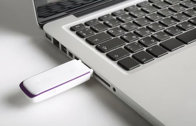 u盘可以长久插电脑上吗-(u盘可以长久插电脑上吗)