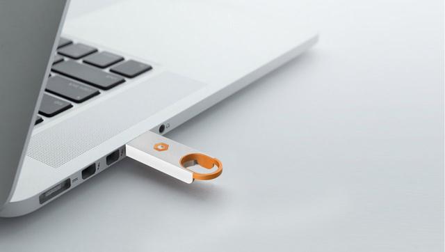 重做完系统一插u盘就蓝屏-(重做完系统一插u盘就蓝屏了)