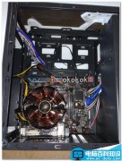 台式机电脑怎么拆机安装显卡?